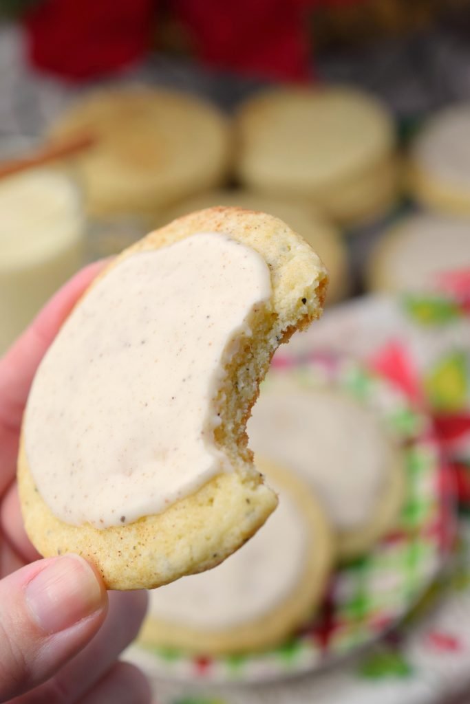Add delicious Frosted Chai Spiced Eggnog Cookies to your holiday cookie trays! Easy to make, you'll love the flavors in this dessert for Christmas.
