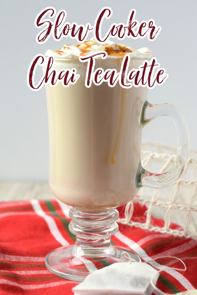 Slow Cooker Chai Tea Latte - Make this coffeeshop favorite right at home in your crock pot! This drink is great to make for a crowd during the holidays or at a party! Slow Cooker Chai Tea Latte | Crock Pot Chai Latte | Crock Pot Drinks